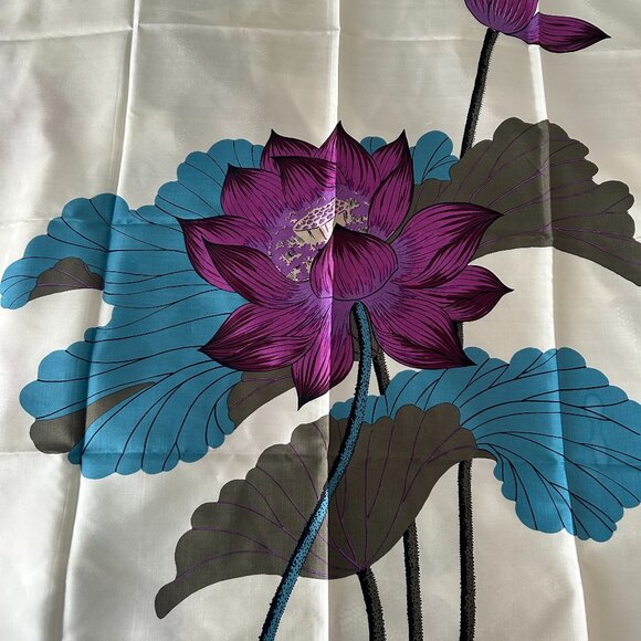 Jim Thompson Fuchsia Lotus Flower 100% Silk Scarf Large Square 35" x 35" - Picture 1 of 7